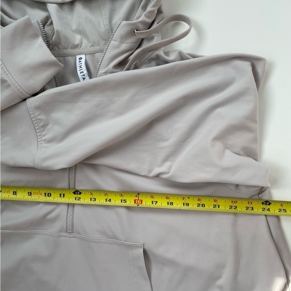 Athleta Women's White Cream Glacier Handkerchief Poncho Size Large - Picture 7 of 8